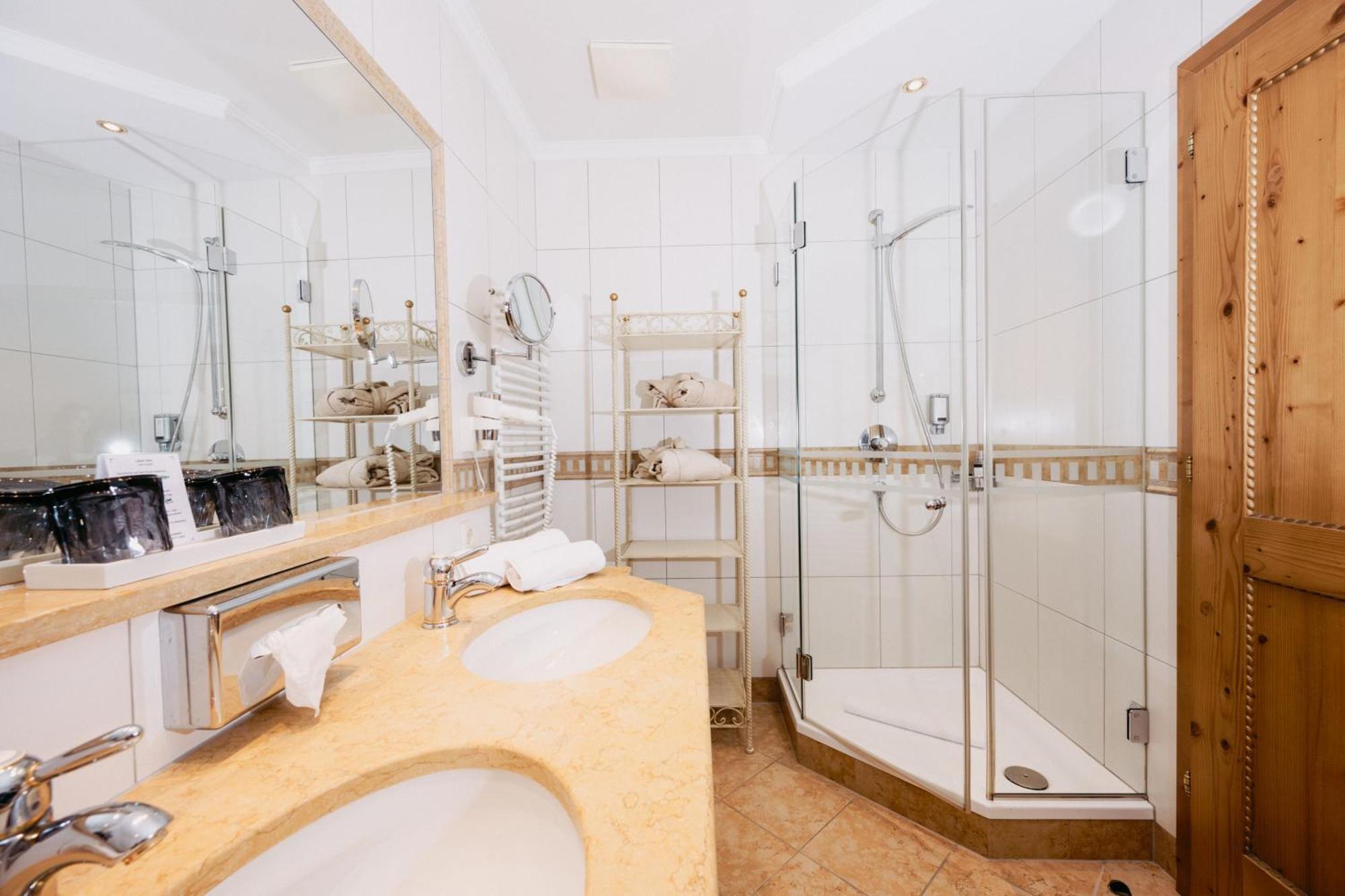 Salzburger Hof Hotel 4*